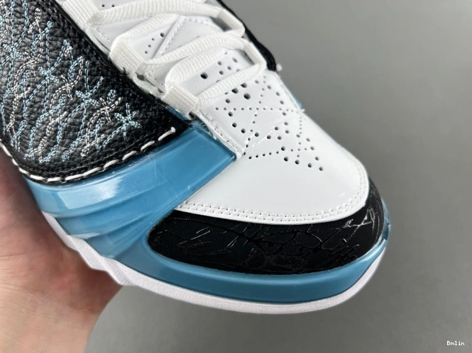 Bmlin Jordan 318376-041 23 UNC 0823